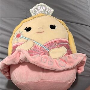 Glinda squishmallow